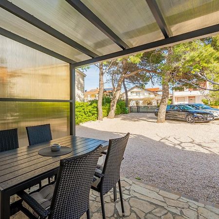 Apartments Villa Agape Vir Exterior foto