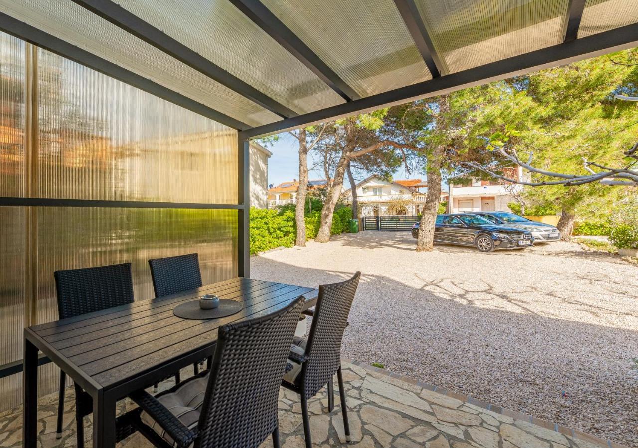Apartments Villa Agape Vir Exterior foto