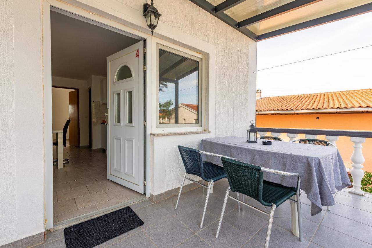Apartments Villa Agape Vir Exterior foto