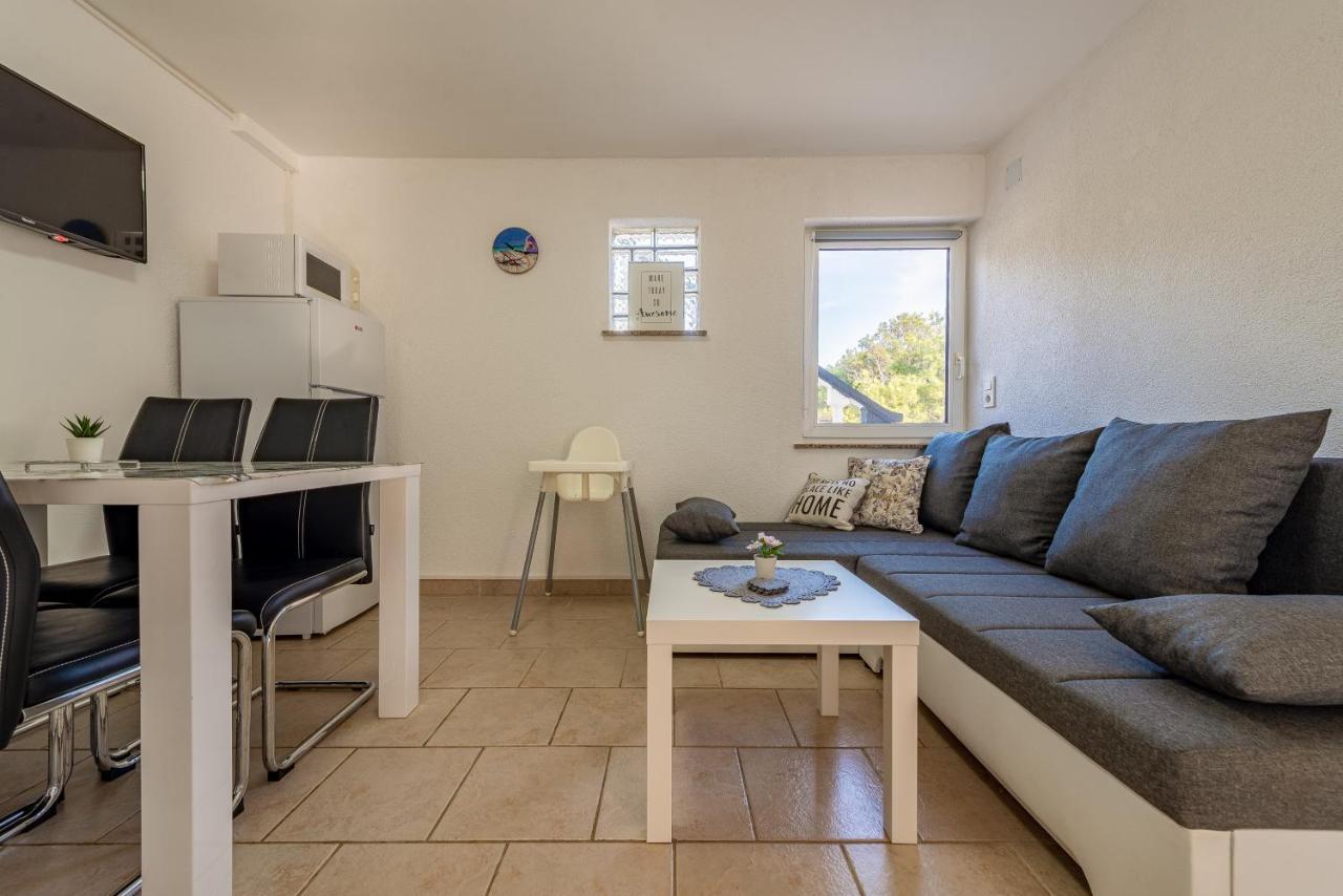 Apartments Villa Agape Vir Exterior foto