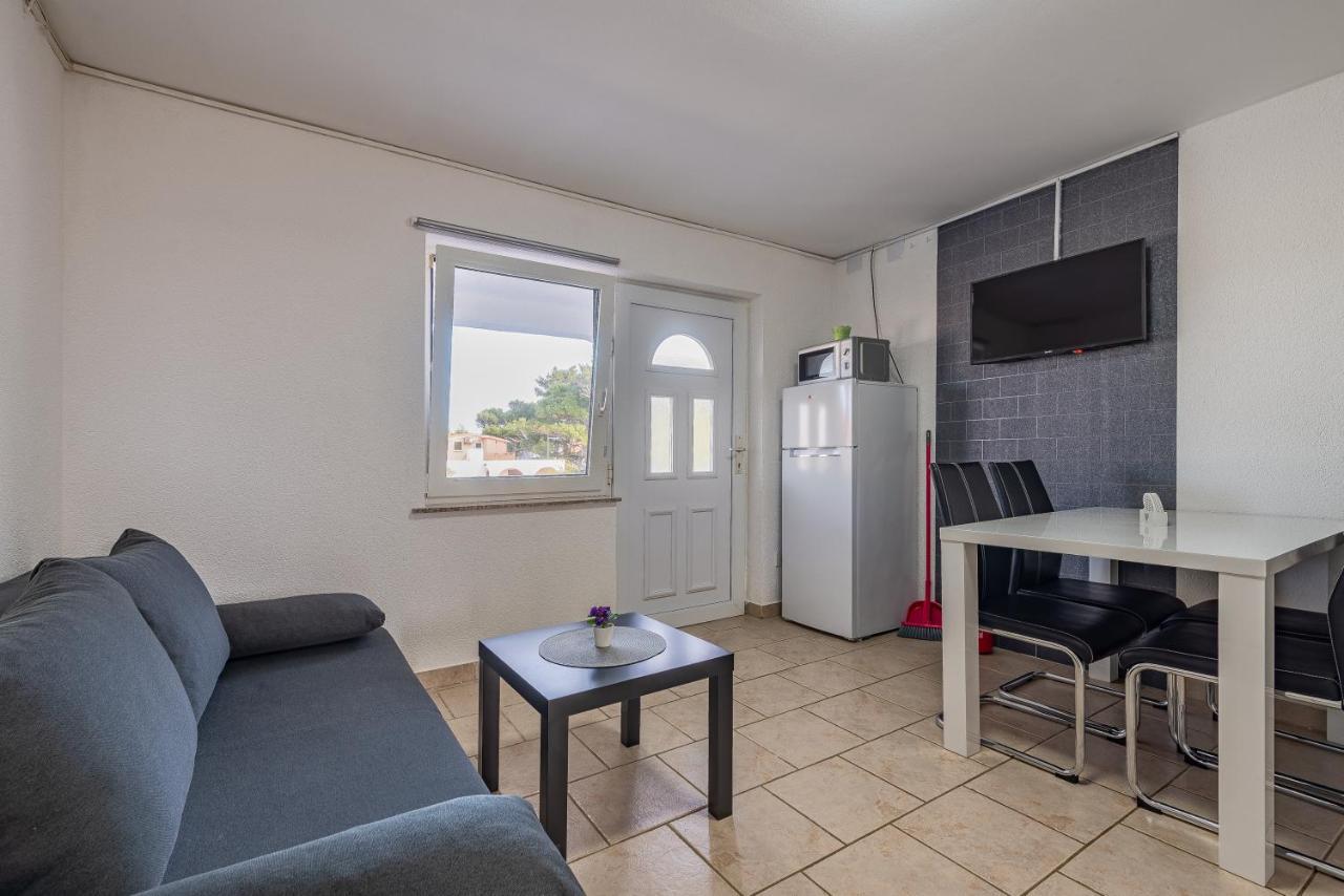 Apartments Villa Agape Vir Exterior foto